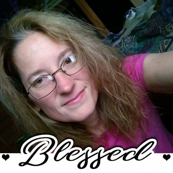 Meet your Posher, Rachel - Picture 1 of 1